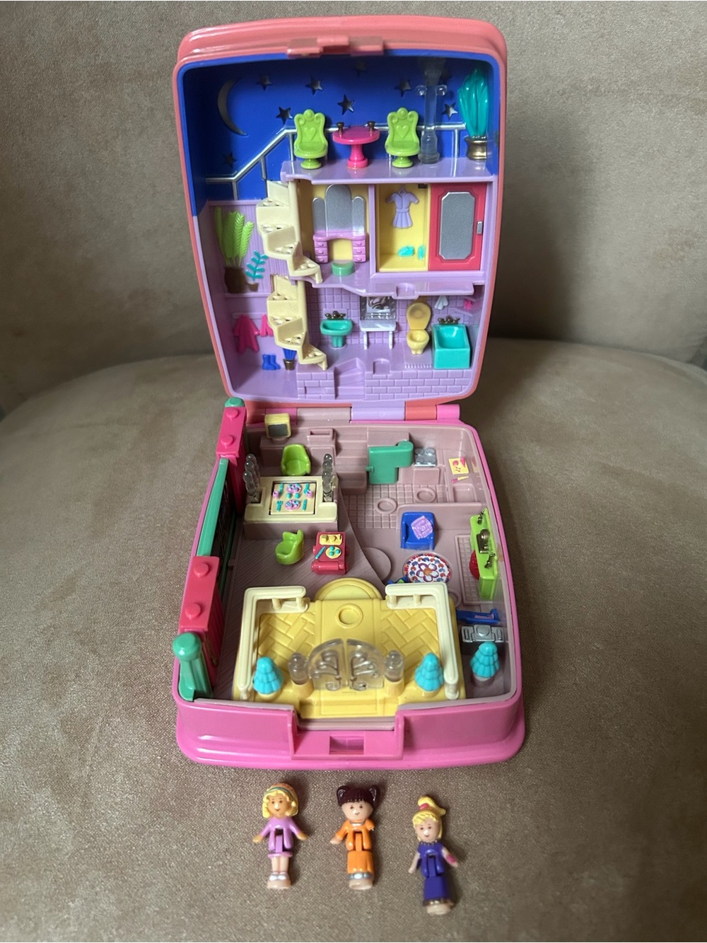 Vintage Bluebird 1994 Starbright Dinner Party Polly Pocket - complete set!